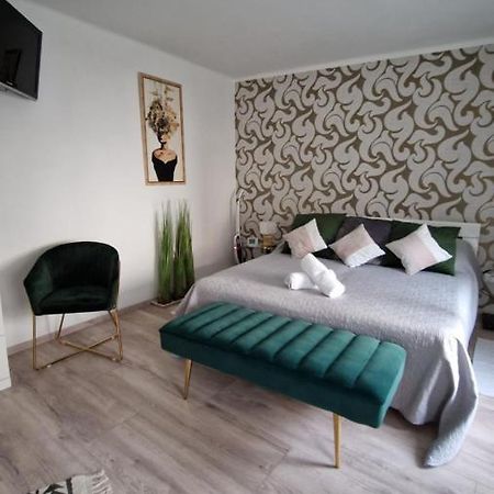 Anida Holiday Home Sopron Exteriör bild