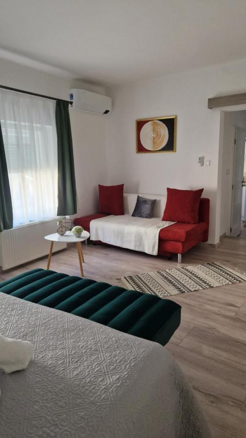 Anida Holiday Home Sopron Exteriör bild