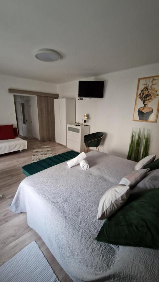 Anida Holiday Home Sopron Exteriör bild