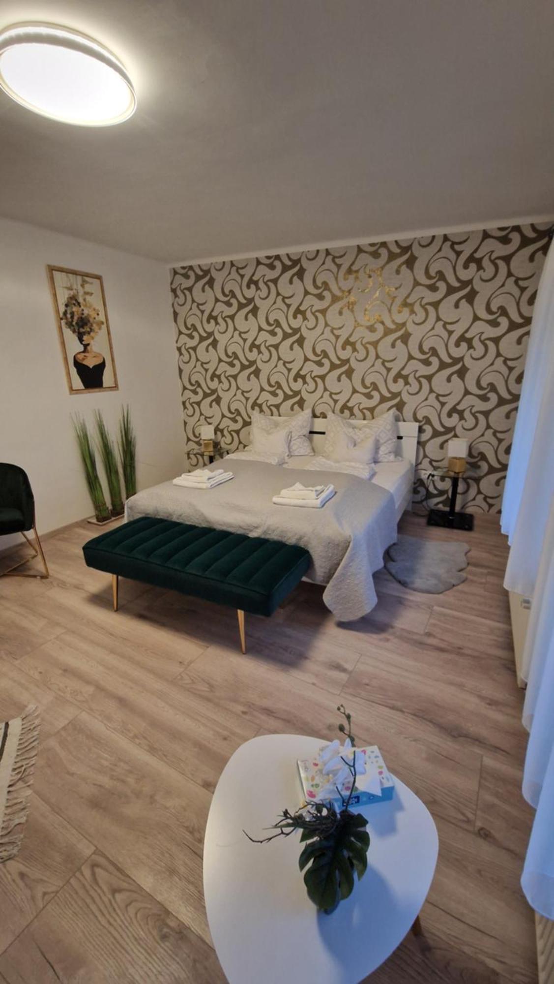 Anida Holiday Home Sopron Exteriör bild